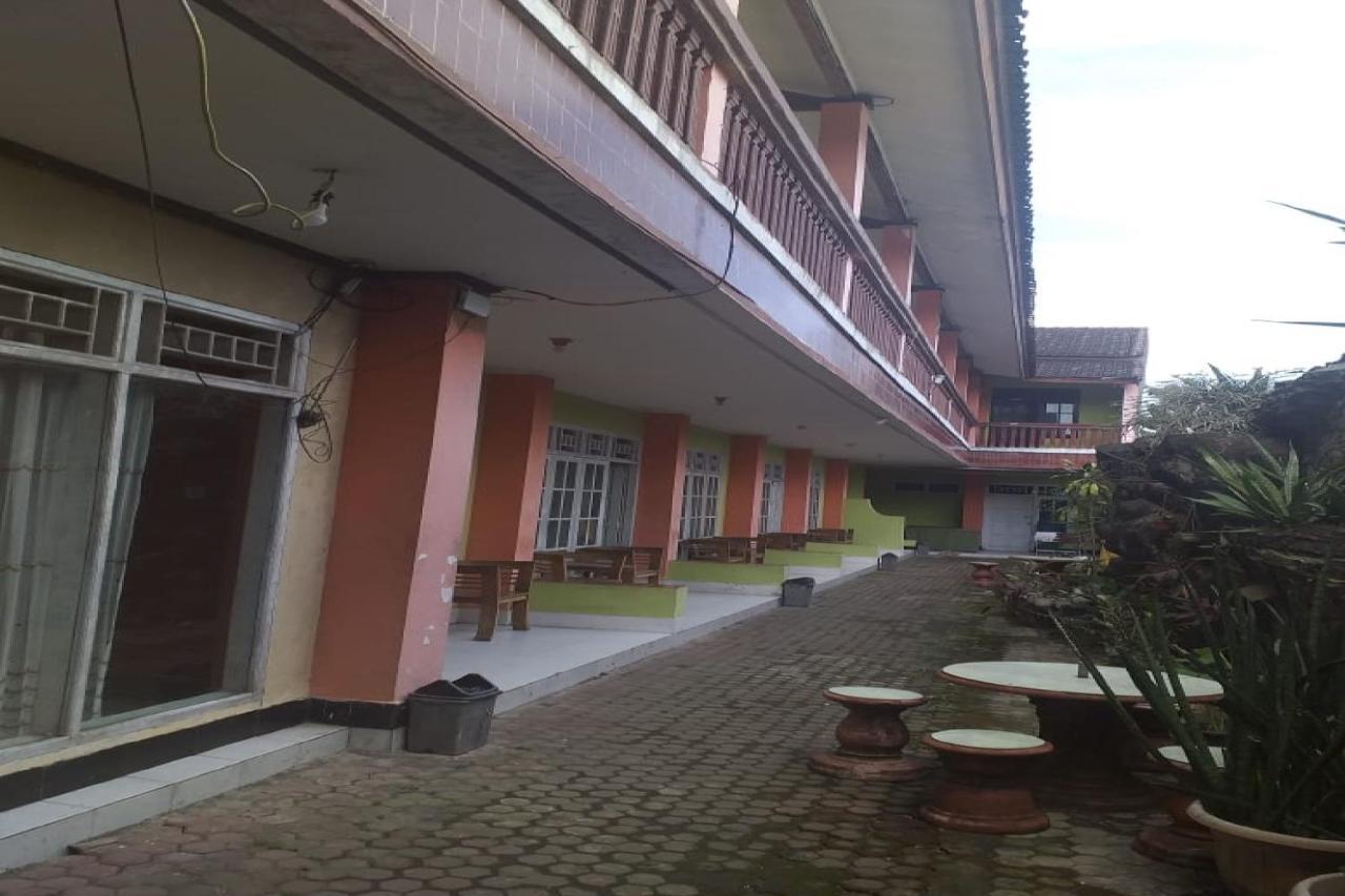 Hotel Dienda Hayu Praya Exterior photo